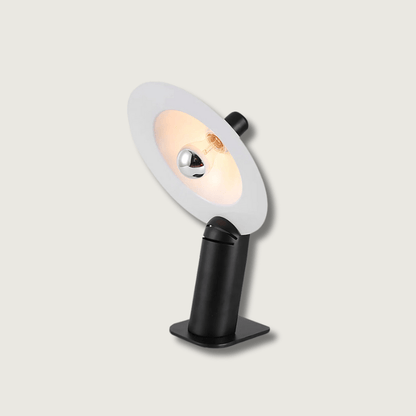 VersaLume – Lampe de table avec abat-jour réglable