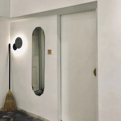 UrbanCast - Bold Concrete Wall Lamp