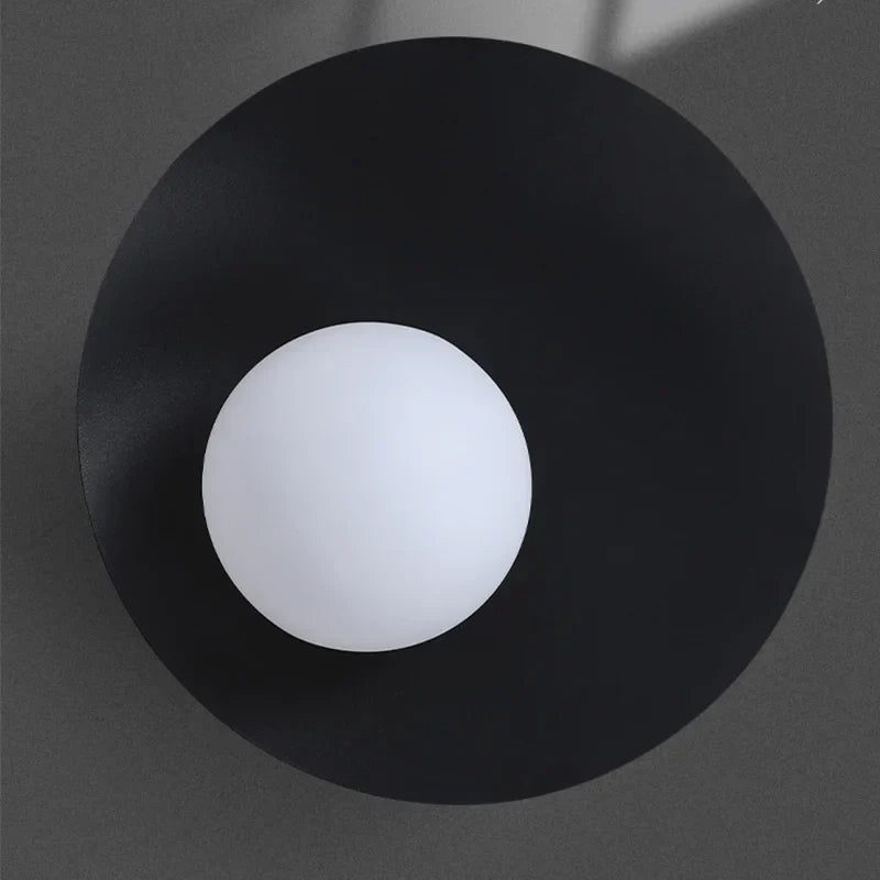 MinimalGlow - Slank Væglampe med LED-teknologi