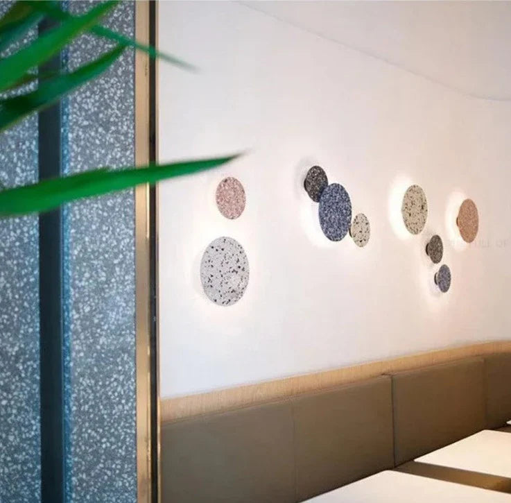 UrbanCast - Bold Concrete Wall Lamp