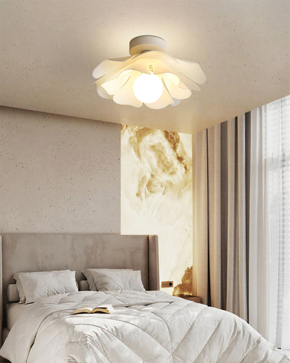 BloomGlow - Ceiling Lamp with Night Flowers and Warm Glow