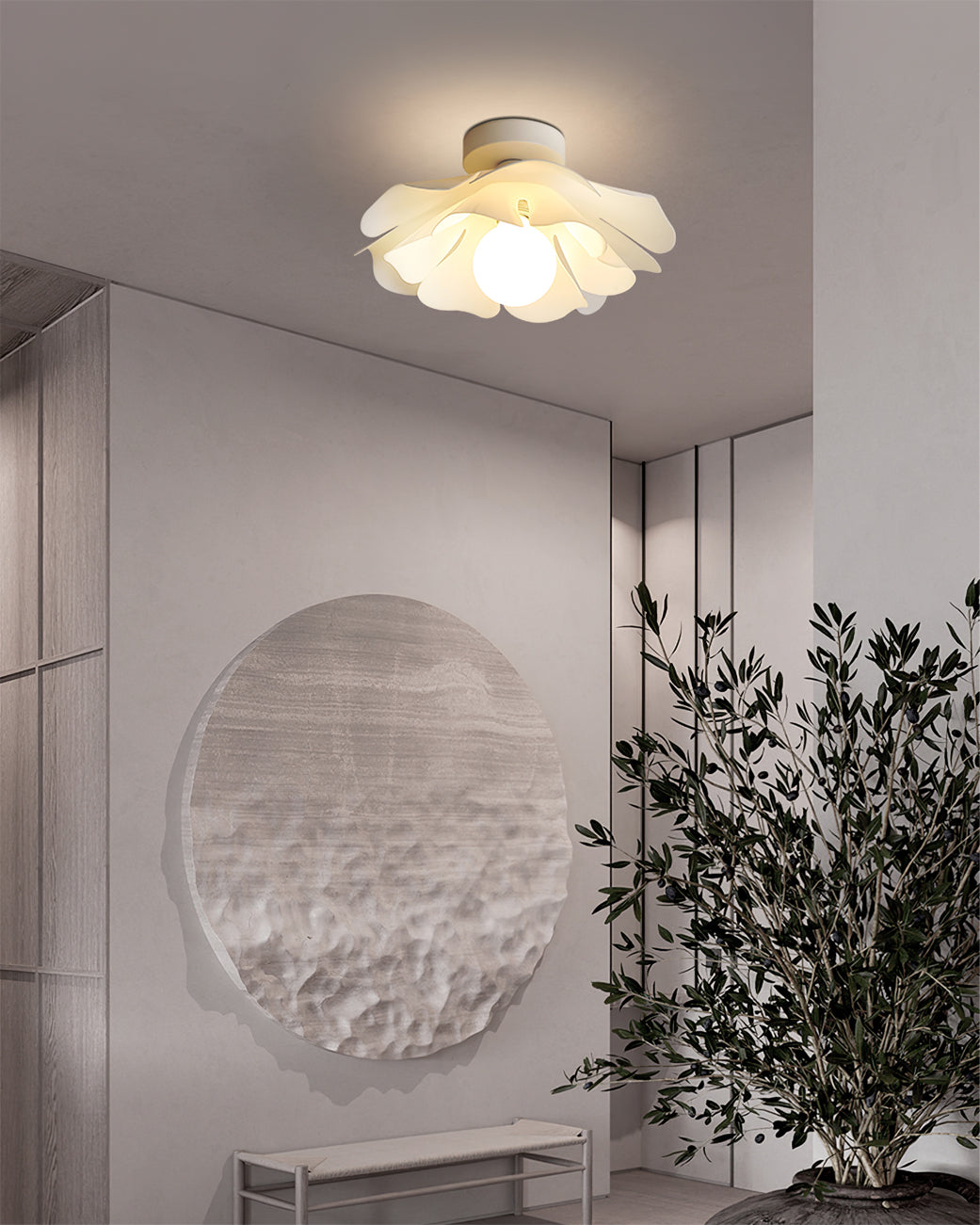 BloomGlow - Ceiling Lamp with Night Flowers and Warm Glow