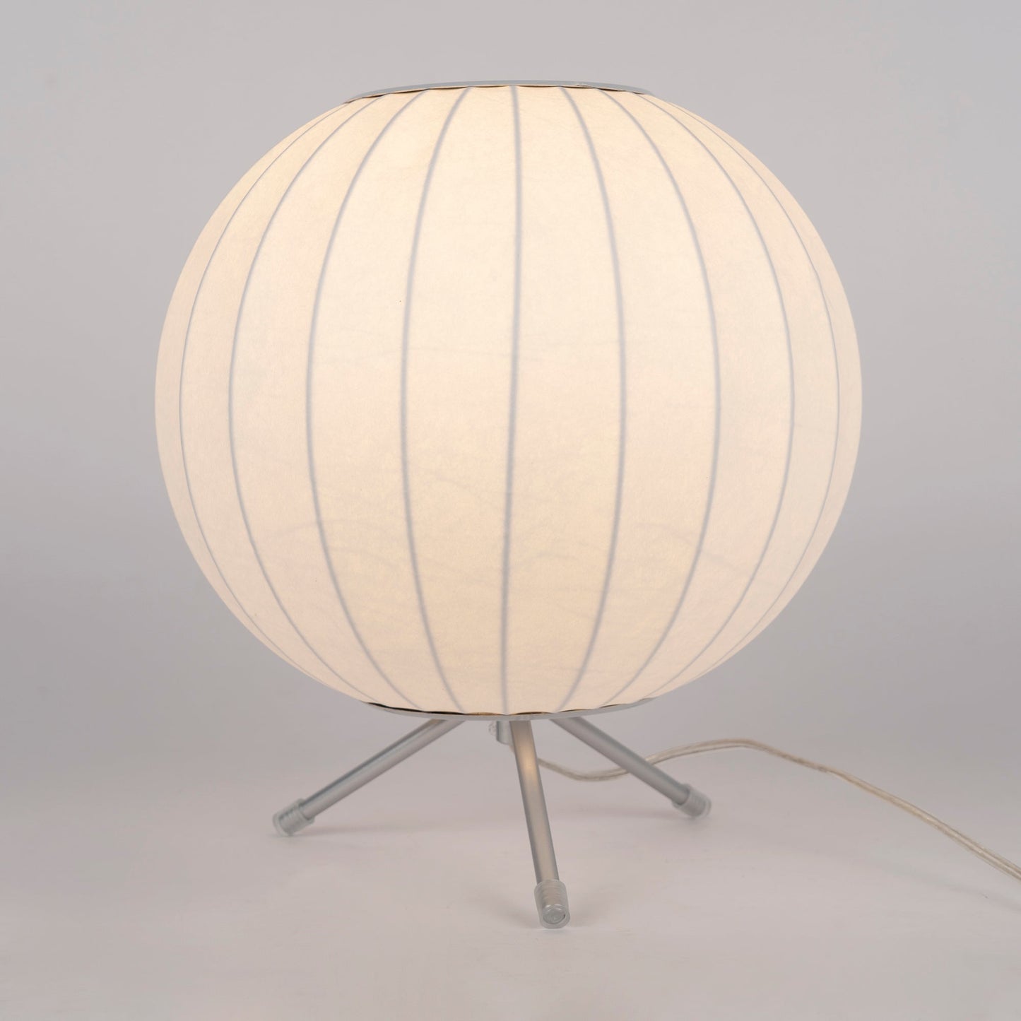 NelsonGlow - Tripod Table Lamp