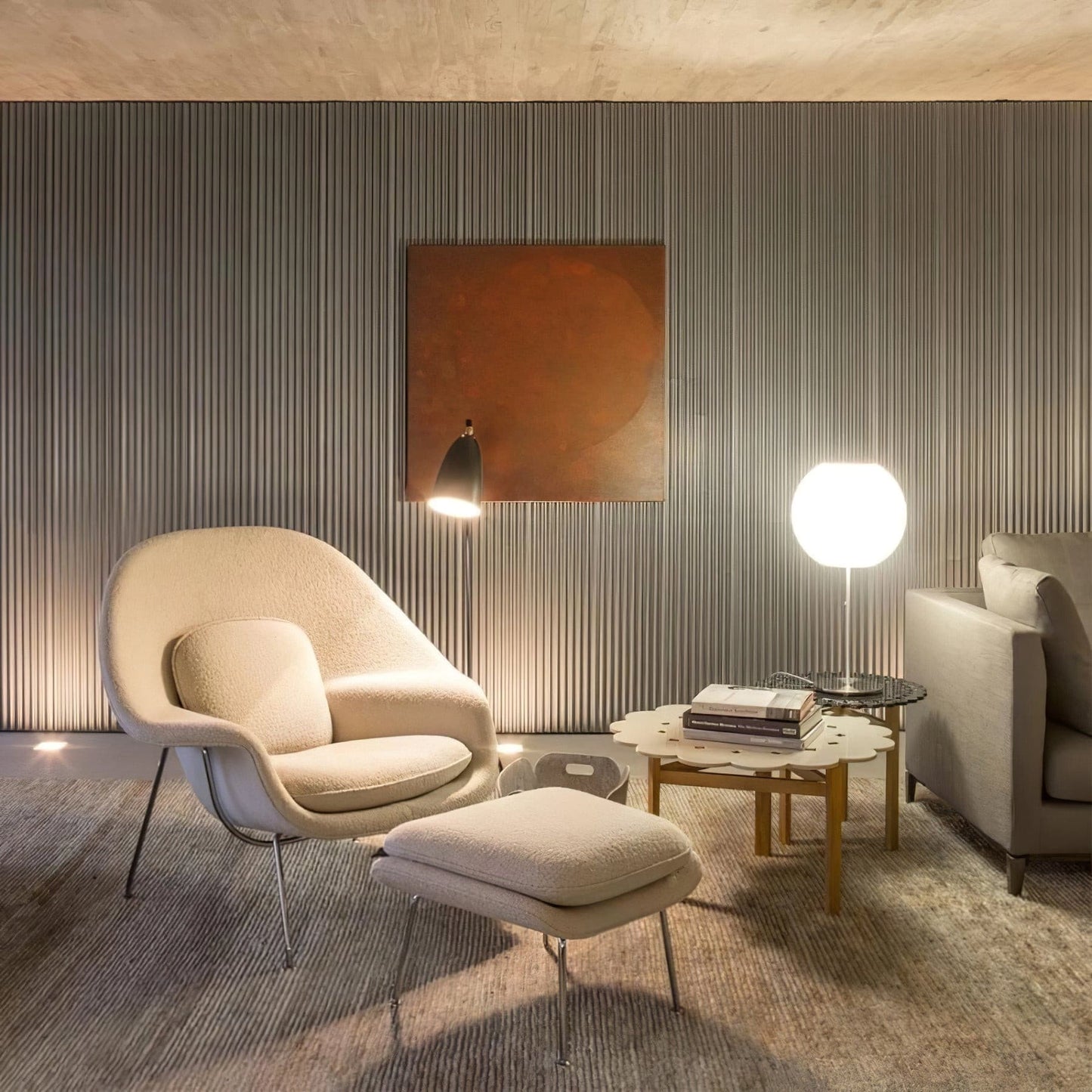 NelsonGlow - Classic Table Lamp with Steel Base