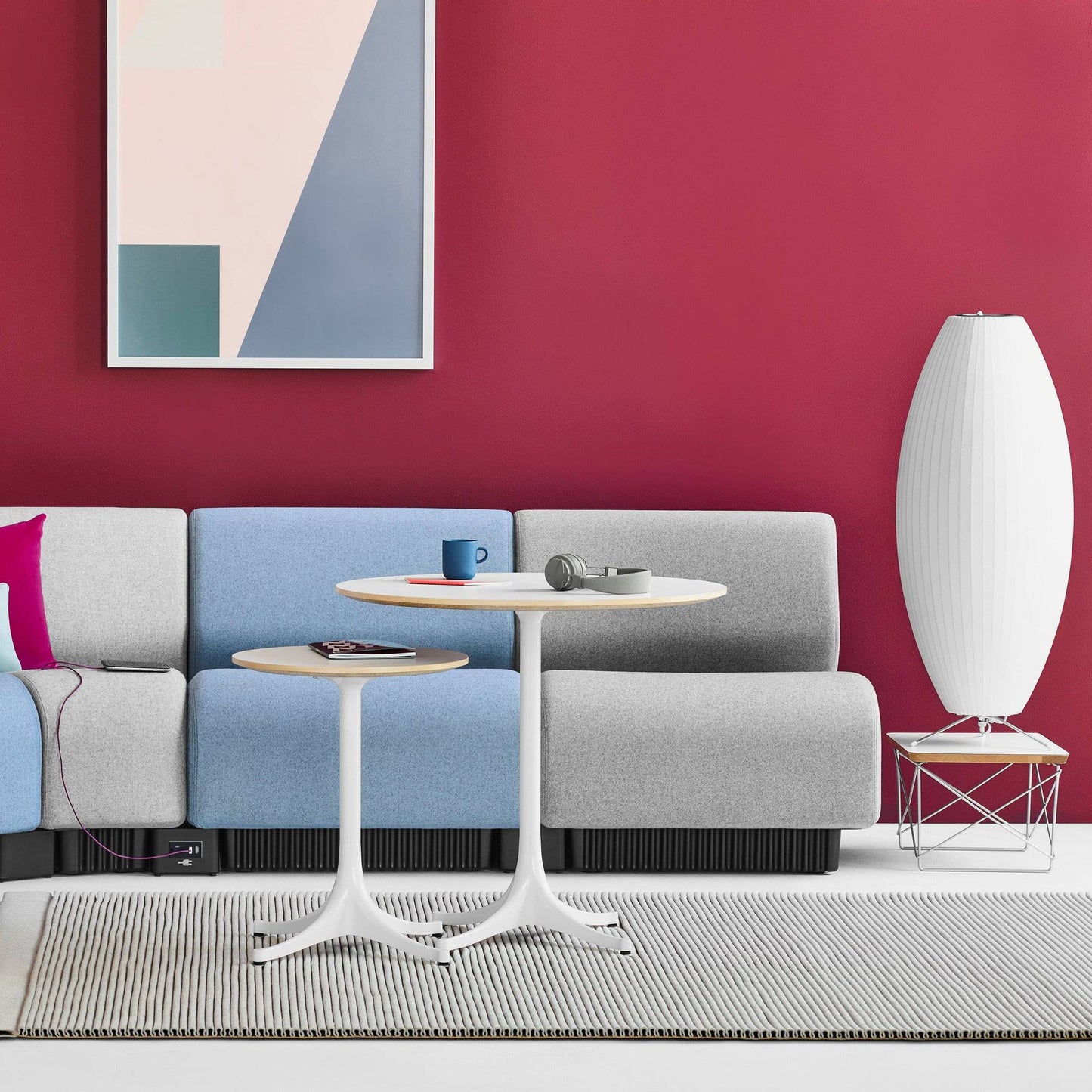 NelsonGlow - Tripod Table Lamp