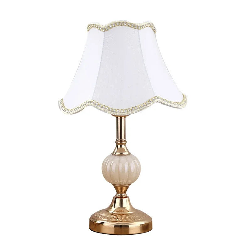 VintageNordik - Éclairage de Table Élégant