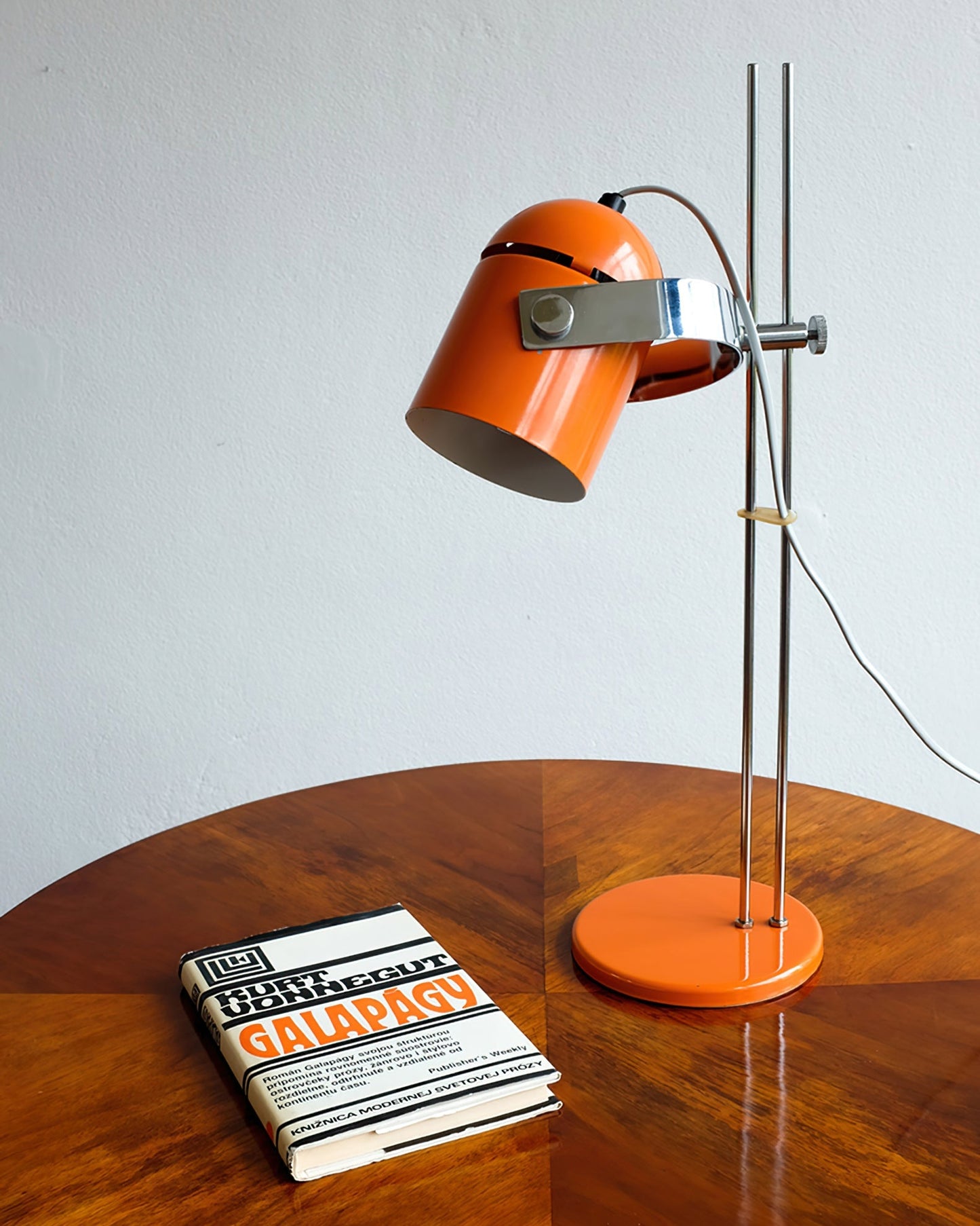 CombiGlow - Bordlampe med fleksibel form og omgivende glød