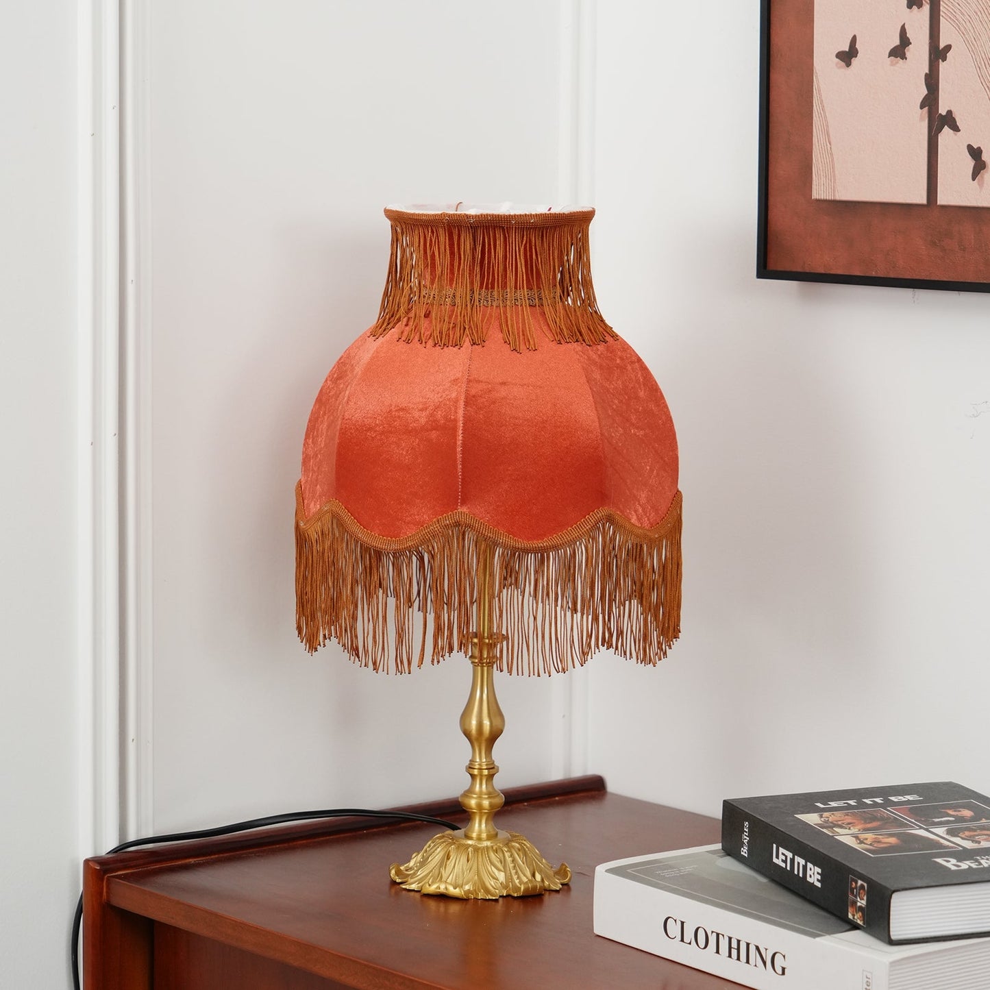 ChicTassel - Moderne bordlampe i messing til en varm atmosfære