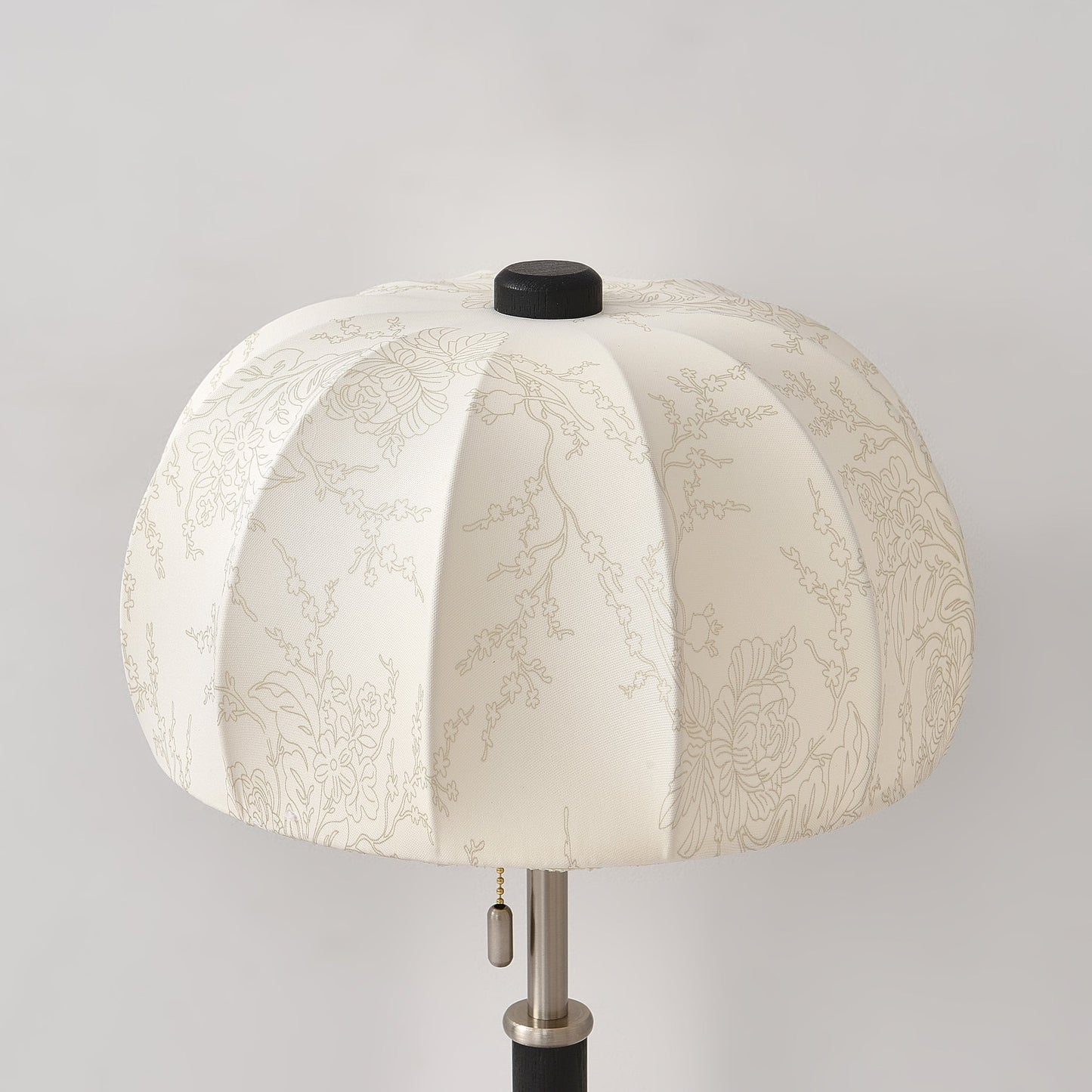 OrchidLite - Stilfuld Bordlampe med Moderne Stoffront