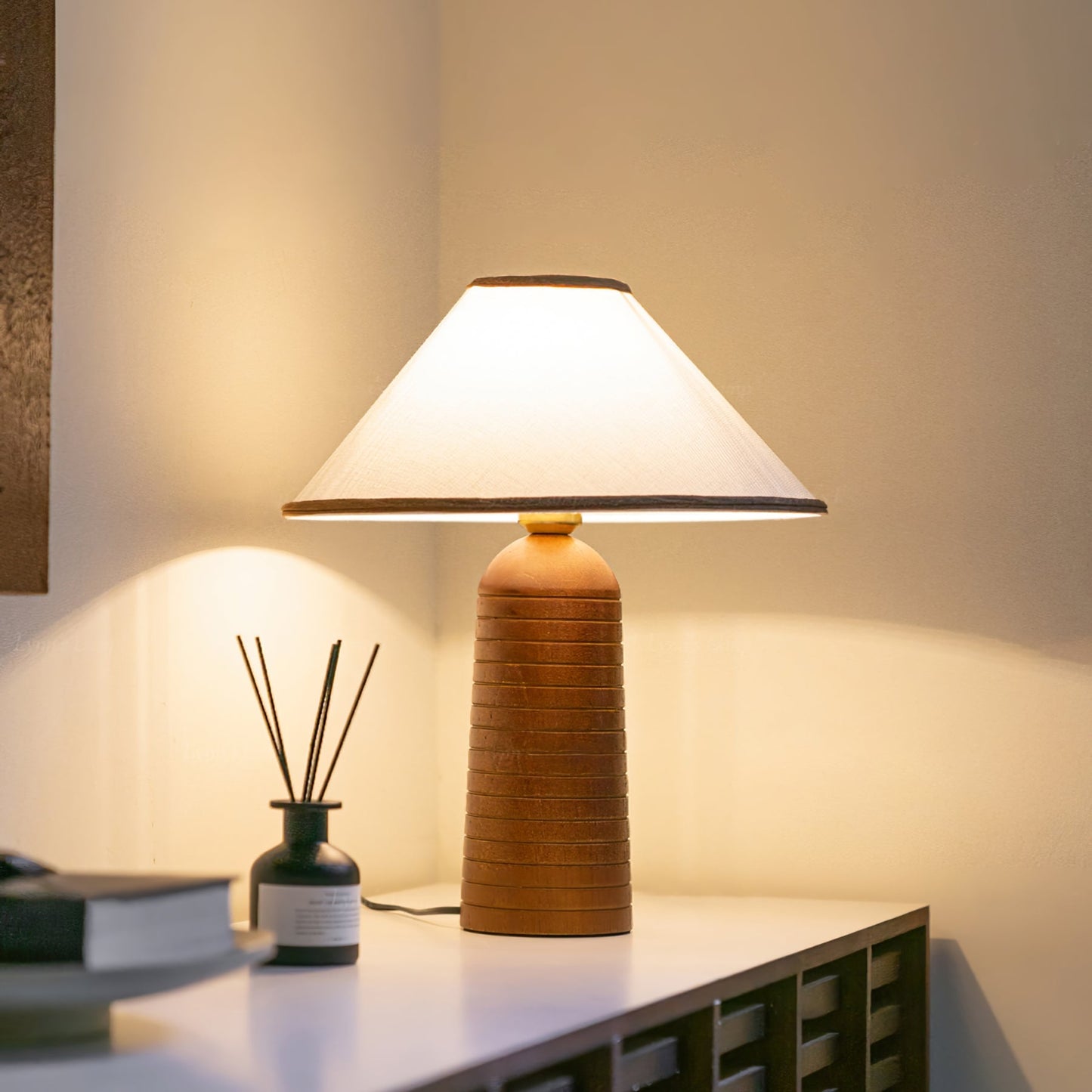 LichtPalisades - Elegant bordlampe med geometrisk design