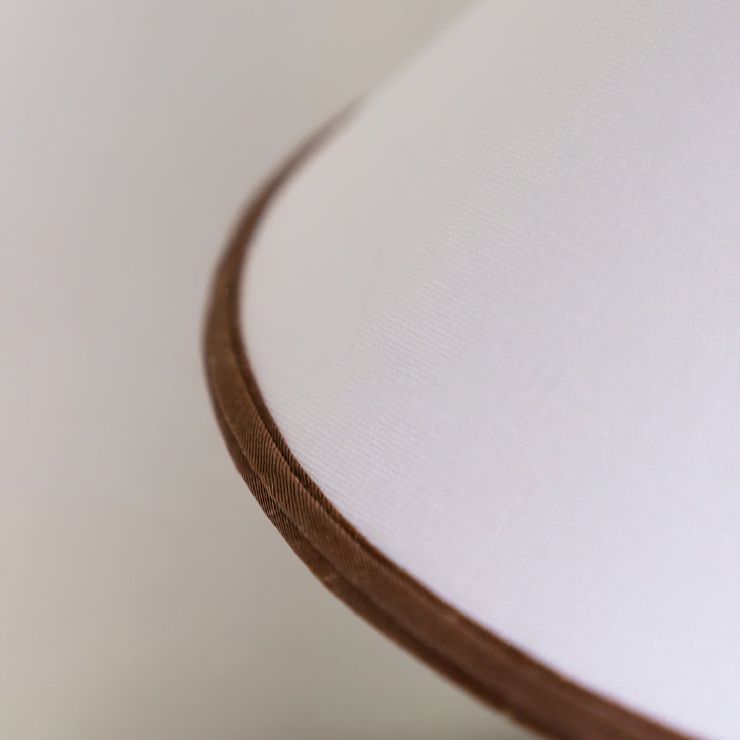 LichtPalisades - Elegant bordlampe med geometrisk design