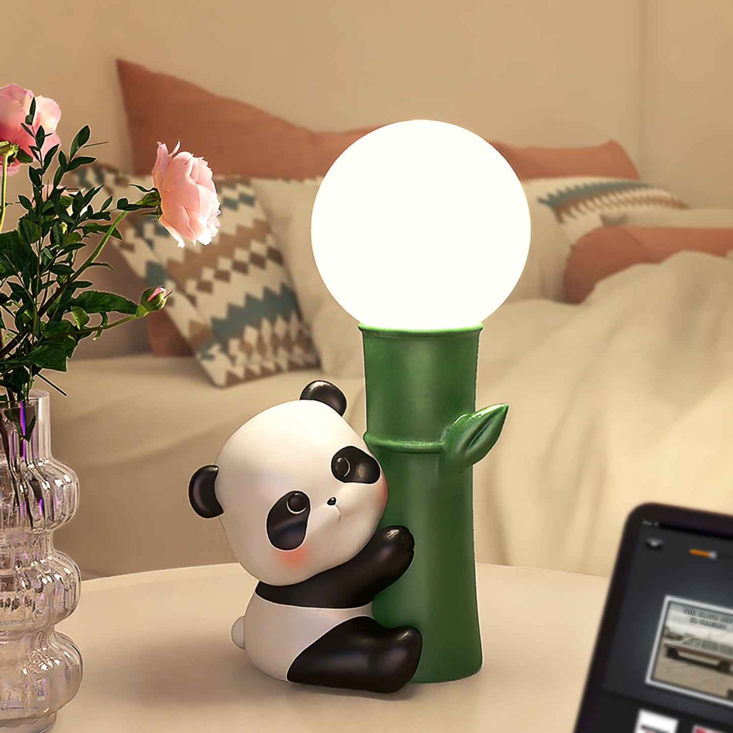 BambooGlow - Lampe de table avec éléments panda et lumière chaude en bambou