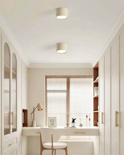 AsherGlow - Loftlampe med moderne form og behagelig lysfordeling