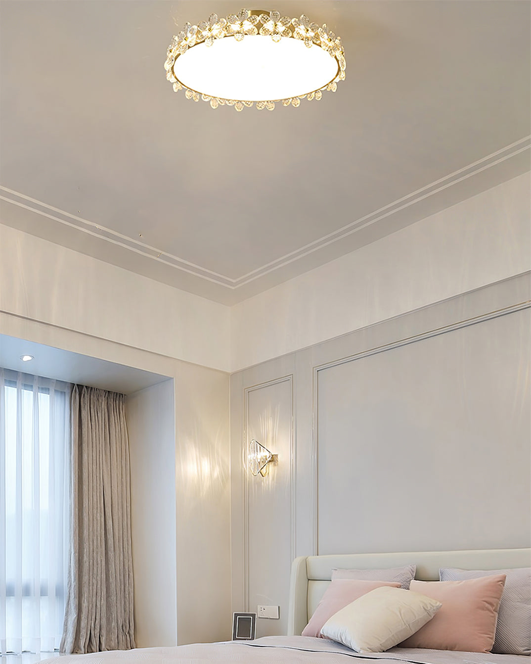 LuxePetal - Ceiling Light with Crystal Petals and Subtle Lighting