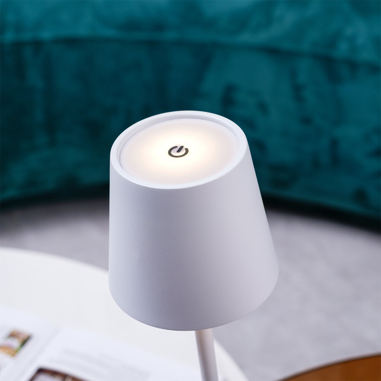 LumoPold - Rechargeable LED Table Lamp