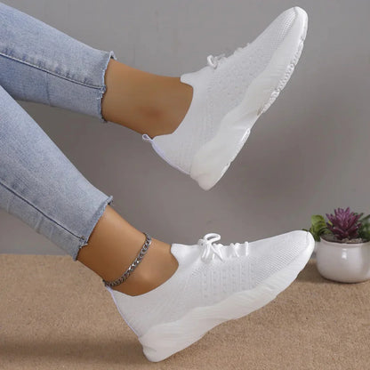 Yuna – Åndbare mesh damesneakers med snørebånd og platformsål