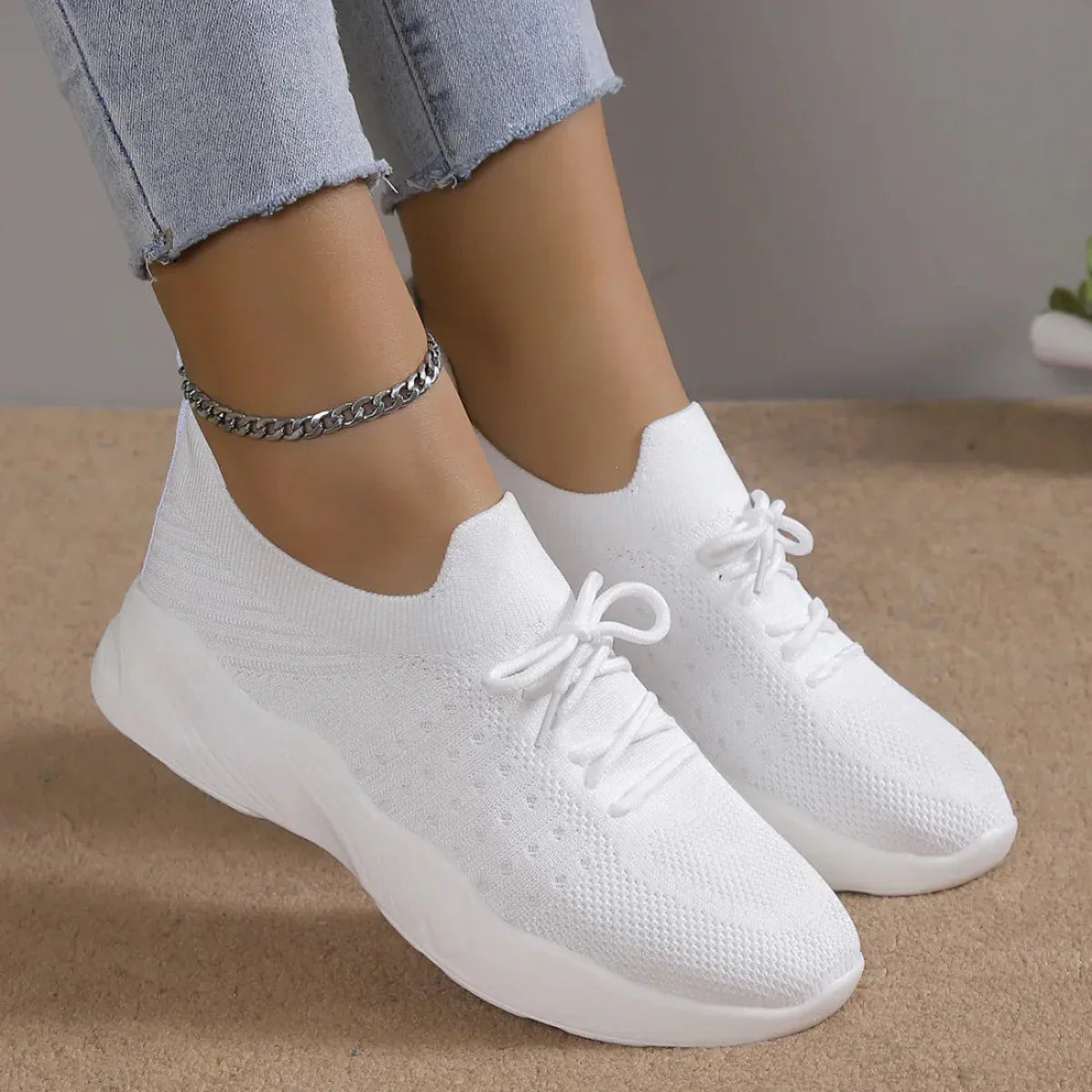 Yuna – Åndbare mesh damesneakers med snørebånd og platformsål