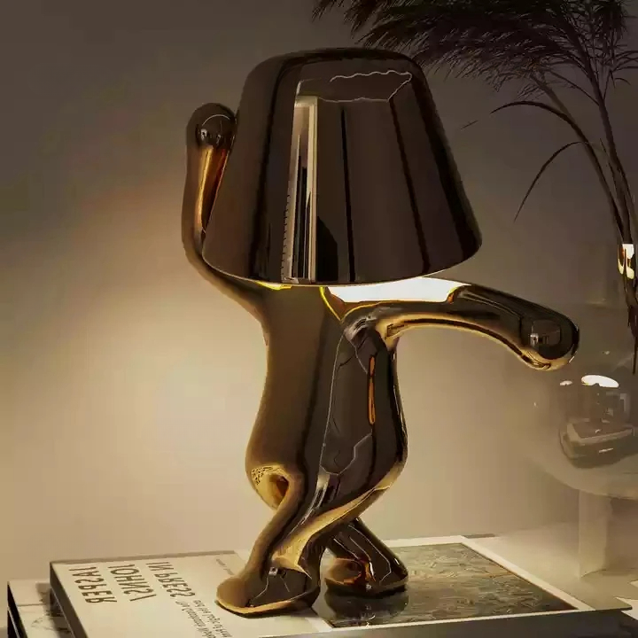 Yumi – Dansende Kunstlampe