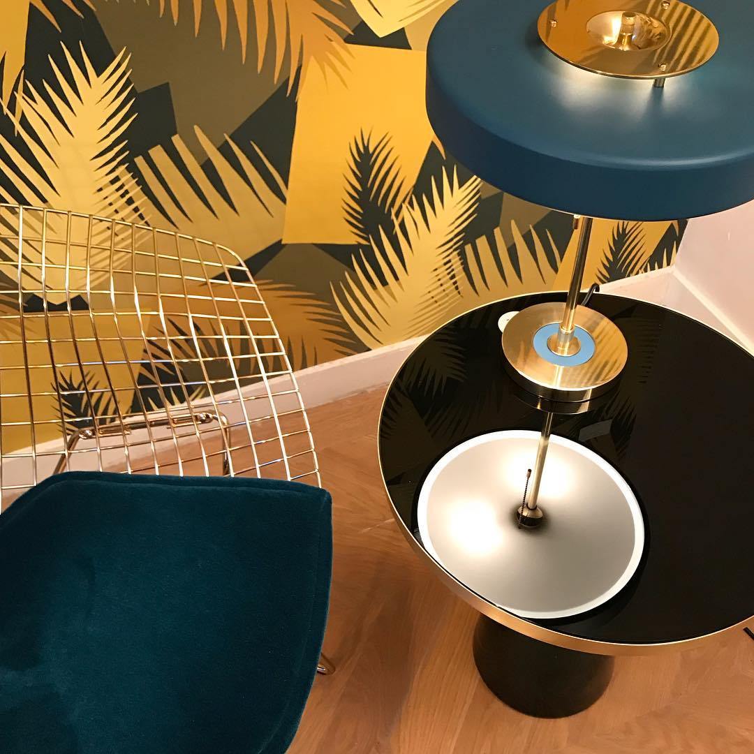 LuxeGlow - Spun Metal Table Lamp with Pull Cord Switch