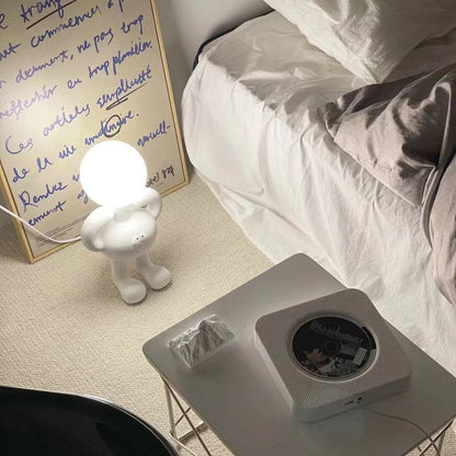 BotLuxe - Bordlampe med kreativt robotdesign og behageligt skær