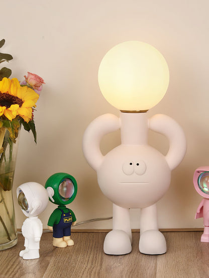 BotLuxe - Bordlampe med kreativt robotdesign og behageligt skær