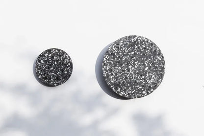 UrbanCast - Bold Concrete Wall Lamp