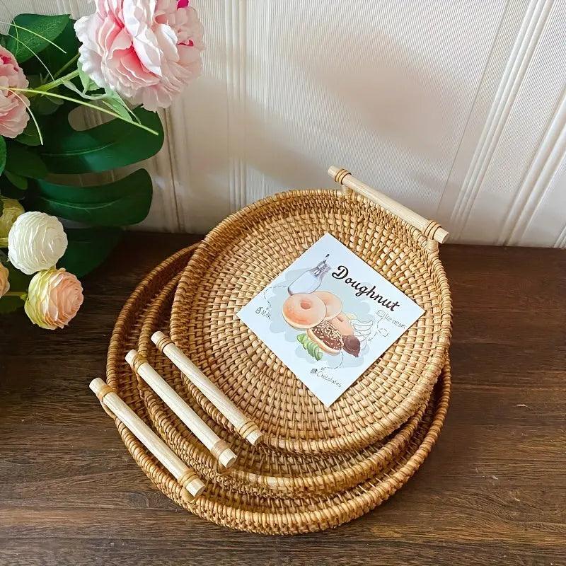 RivaWeave - Natürlicher Rattan-Tablett