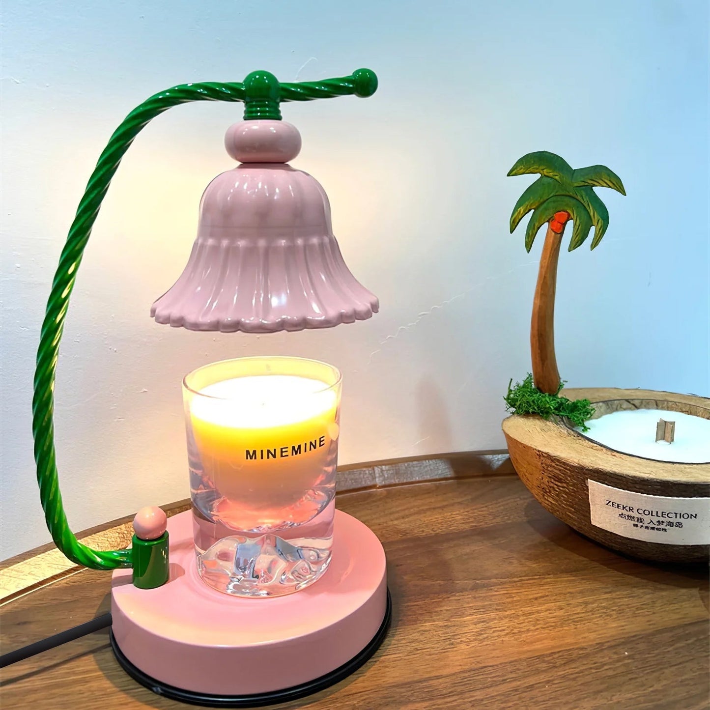 PetalLuxe – Elegant Table Lamp with Pink Flower Design