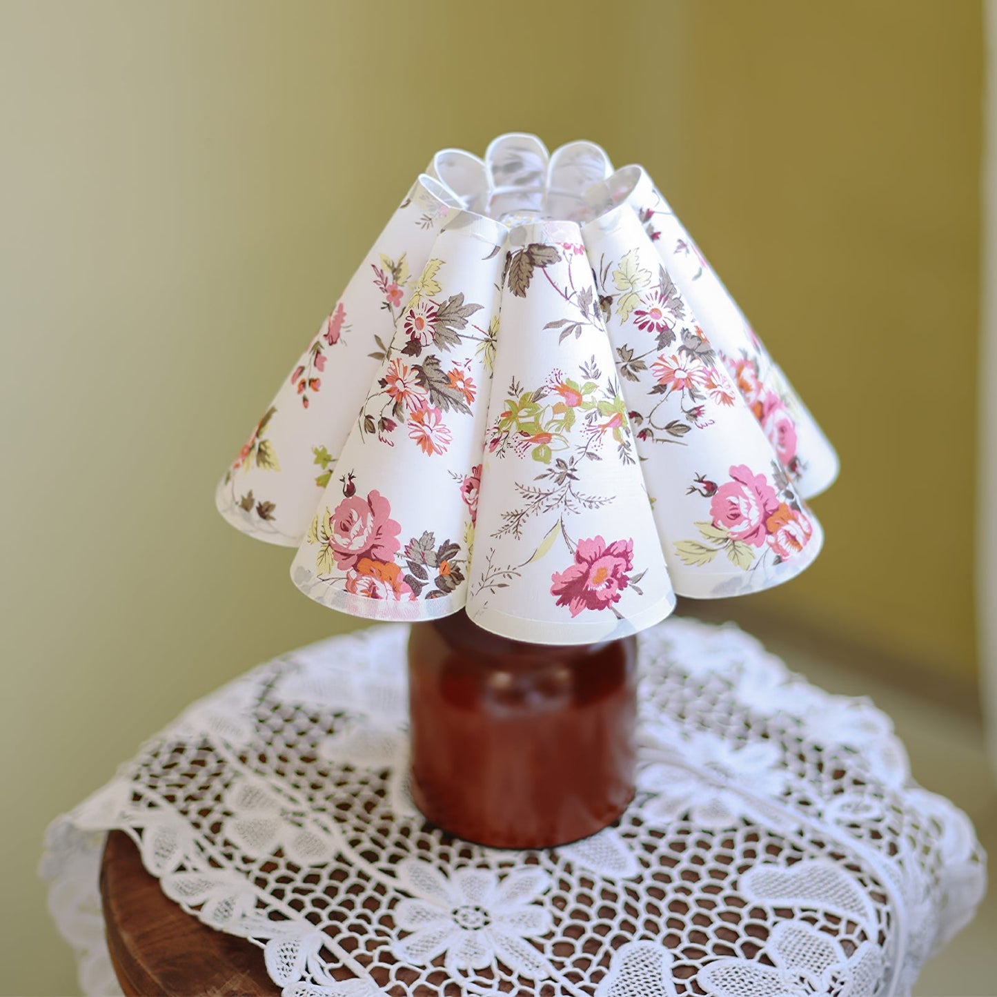 RosaCharme - Lampe de table au design nostalgique et éclairage chaleureux