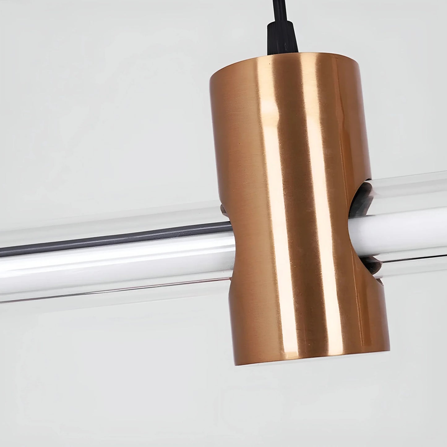 GlowElevate - Stilig lysekrone i gulldesign