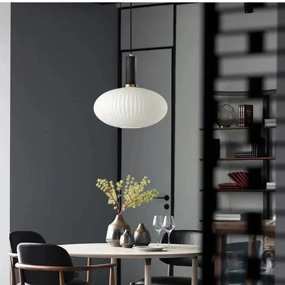 PrismaGlow - Stylish Glass Pendant Lamp for a Luxurious Look