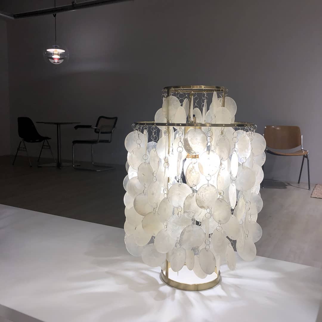 SeashellLuxe - Bordlampe med elegant skaldyrsdesign og hyggelig belysning