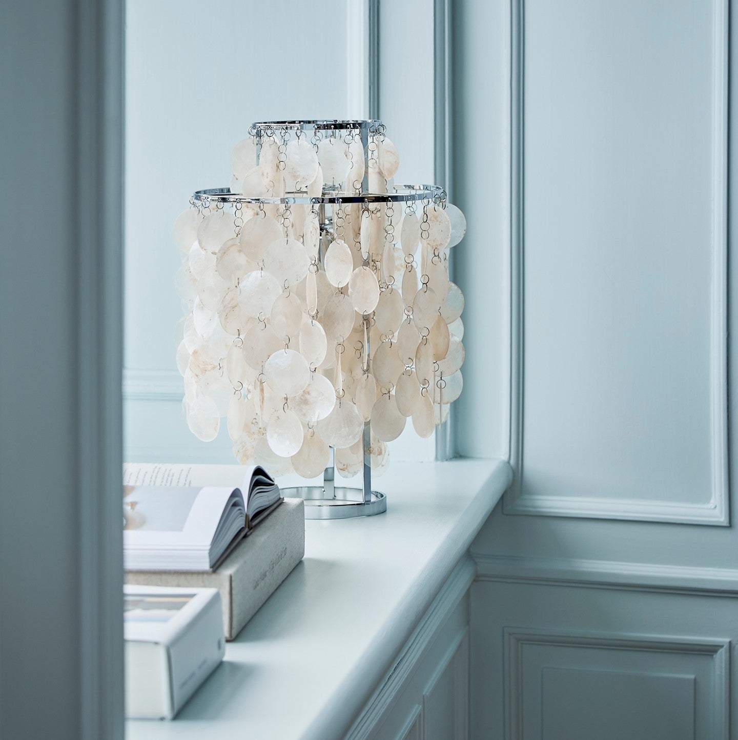 SeashellLuxe - Bordlampe med elegant skaldyrsdesign og hyggelig belysning