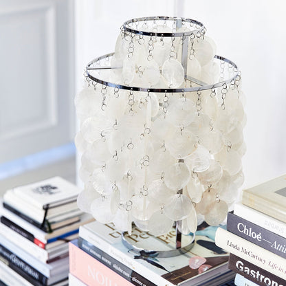 SeashellLuxe - Bordlampe med elegant skaldyrsdesign og hyggelig belysning