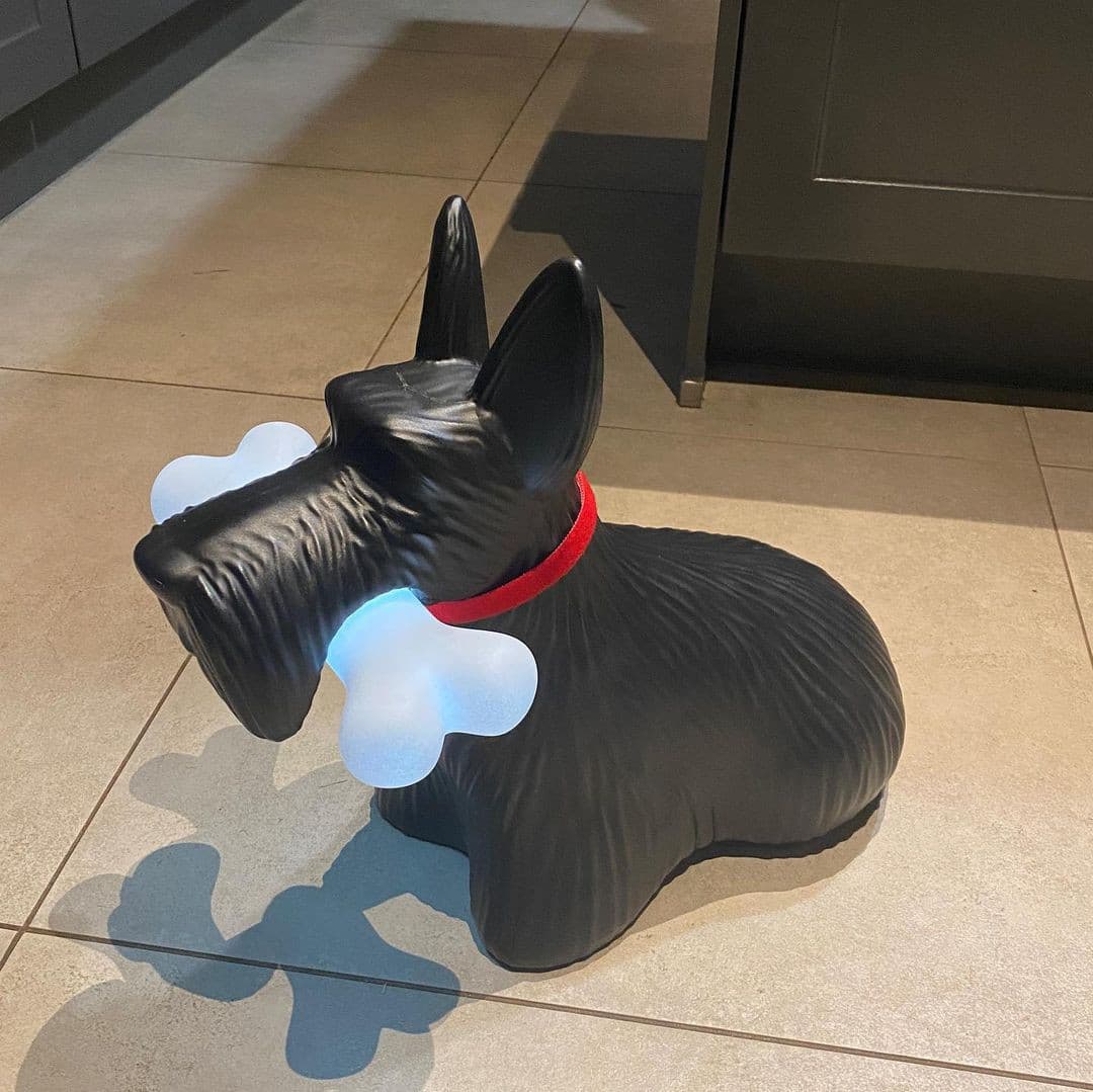 FidoGlow - Bedårende Scottie Hund Bordlampe
