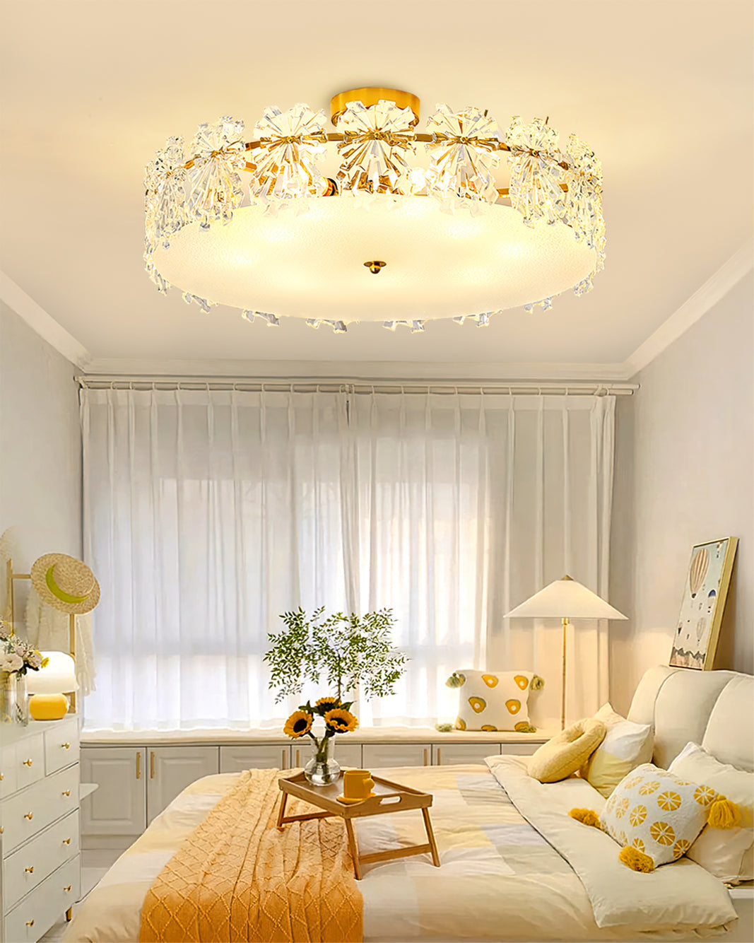 Snowflake Light - Ceiling Lamp with Elegant Snowflake Designs