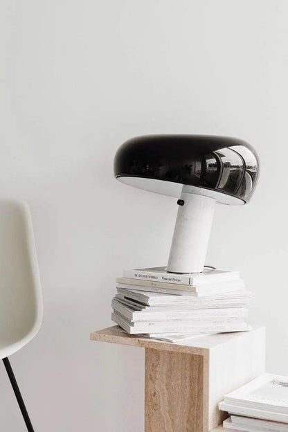 NordicMarble - Elegant marmor bordlampe