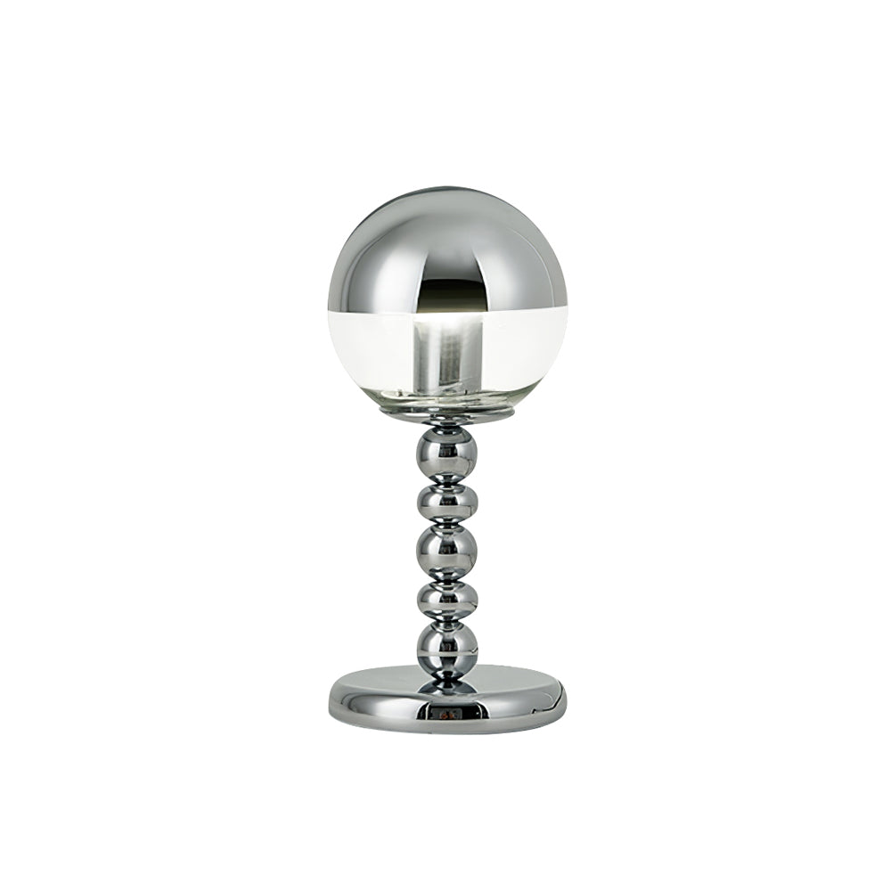ChromeGlow – Minimalistisk bordlampe med spejlkugle