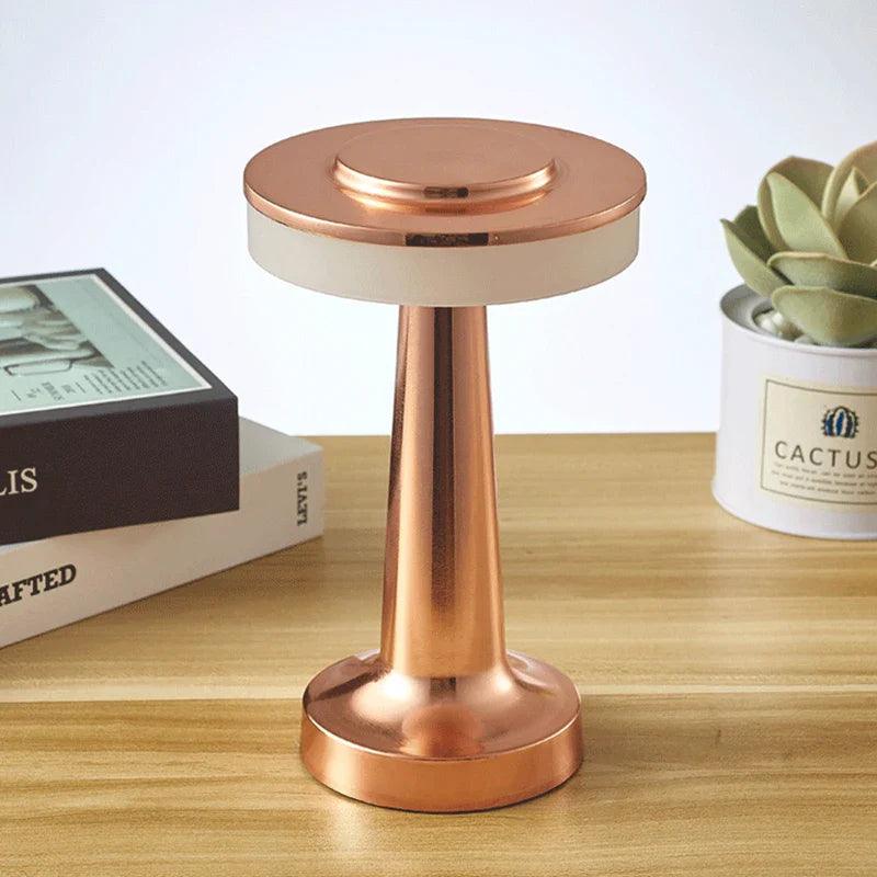 MetalAura - Lampe de table nordique