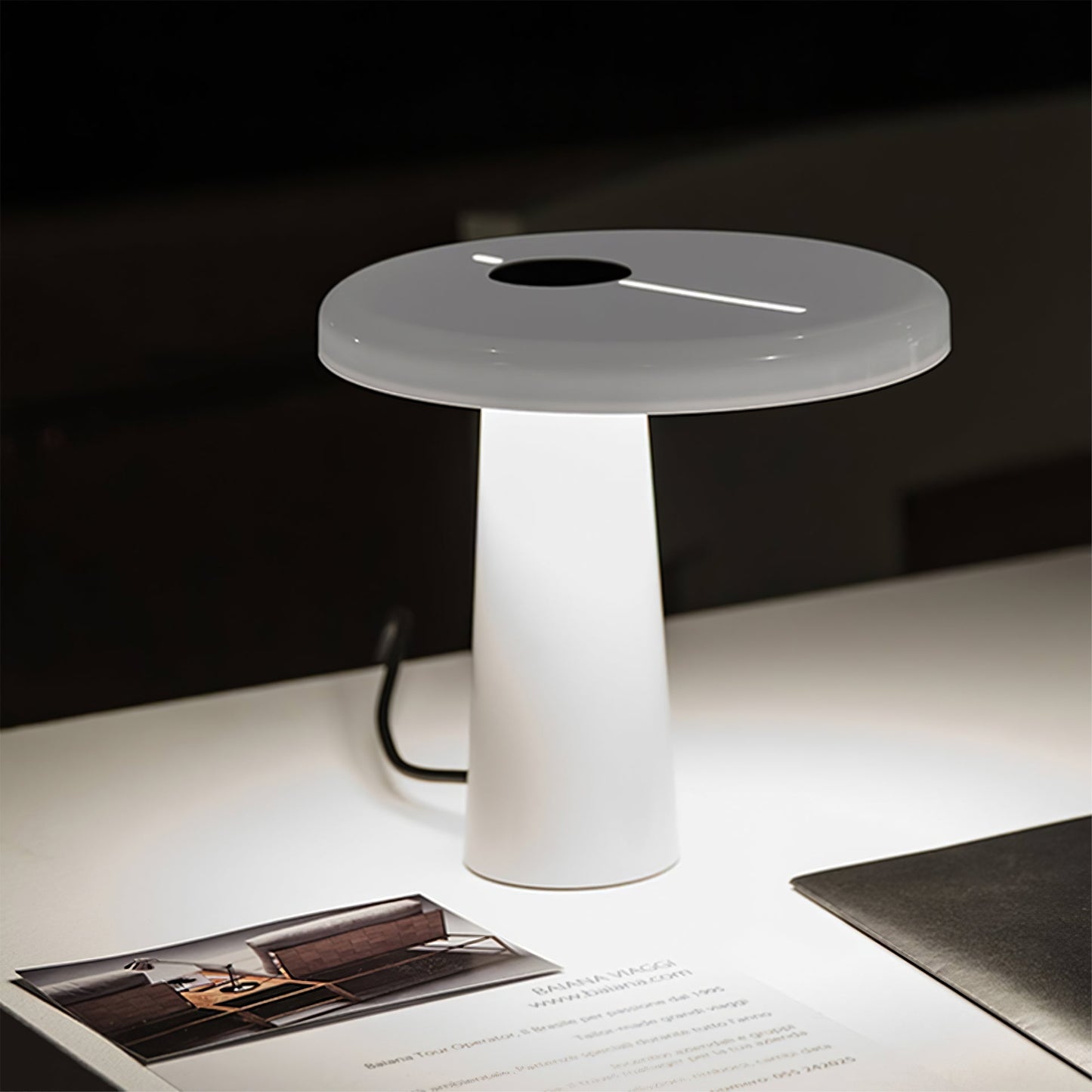 HoopLuxe - Moderne LED-bordlampe med stilfuldt rundt design