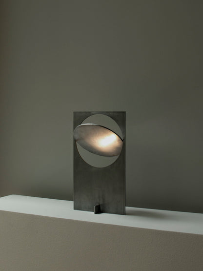 SleekShine - Minimalistisk bordlampe med LED-belysning