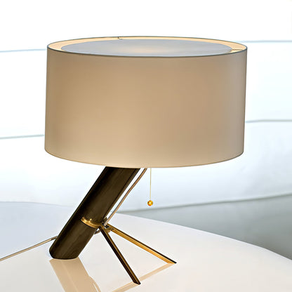 TranquilAura – Lampe de table élégante avec finition dorée