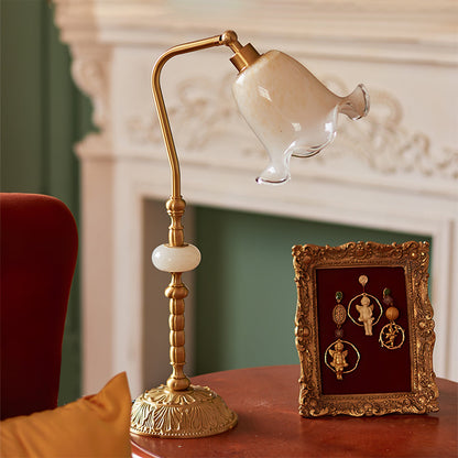 BrassFlora – Vintage bordlampe med blomsterformet skærm