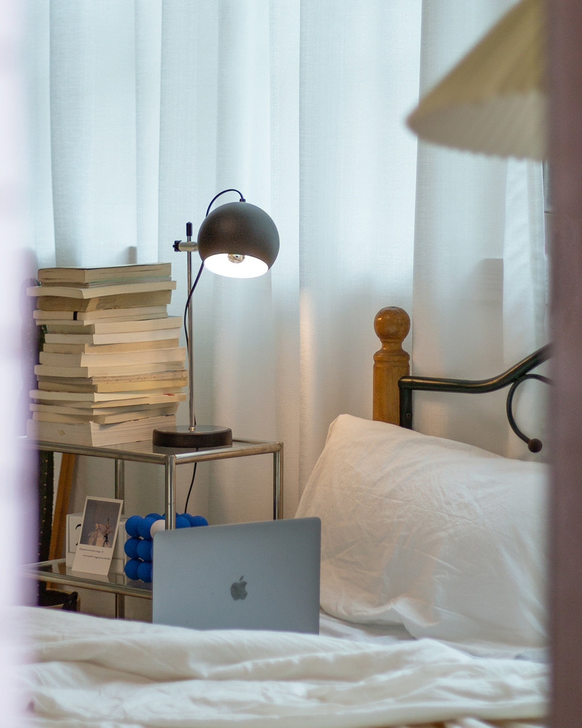 OptiLight – Stilfuld bordlampe med roterbart hoved