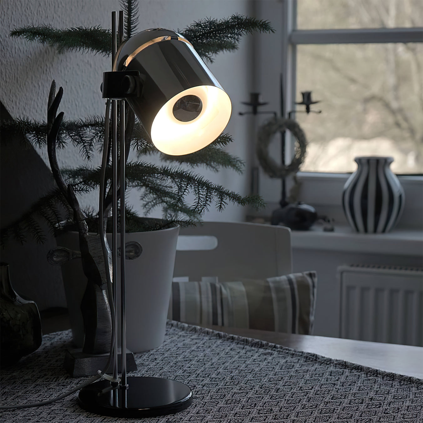 CombiGlow - Bordlampe med fleksibel form og omgivende glød