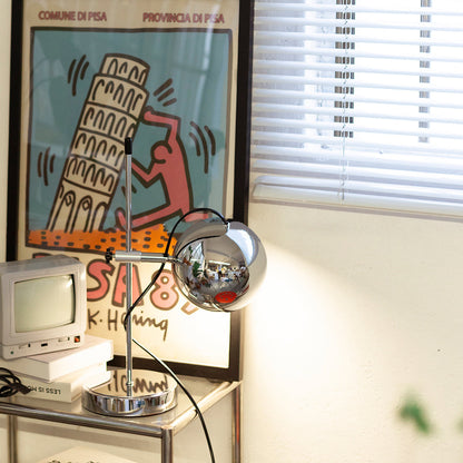 OptiLight – Stilfuld bordlampe med roterbart hoved