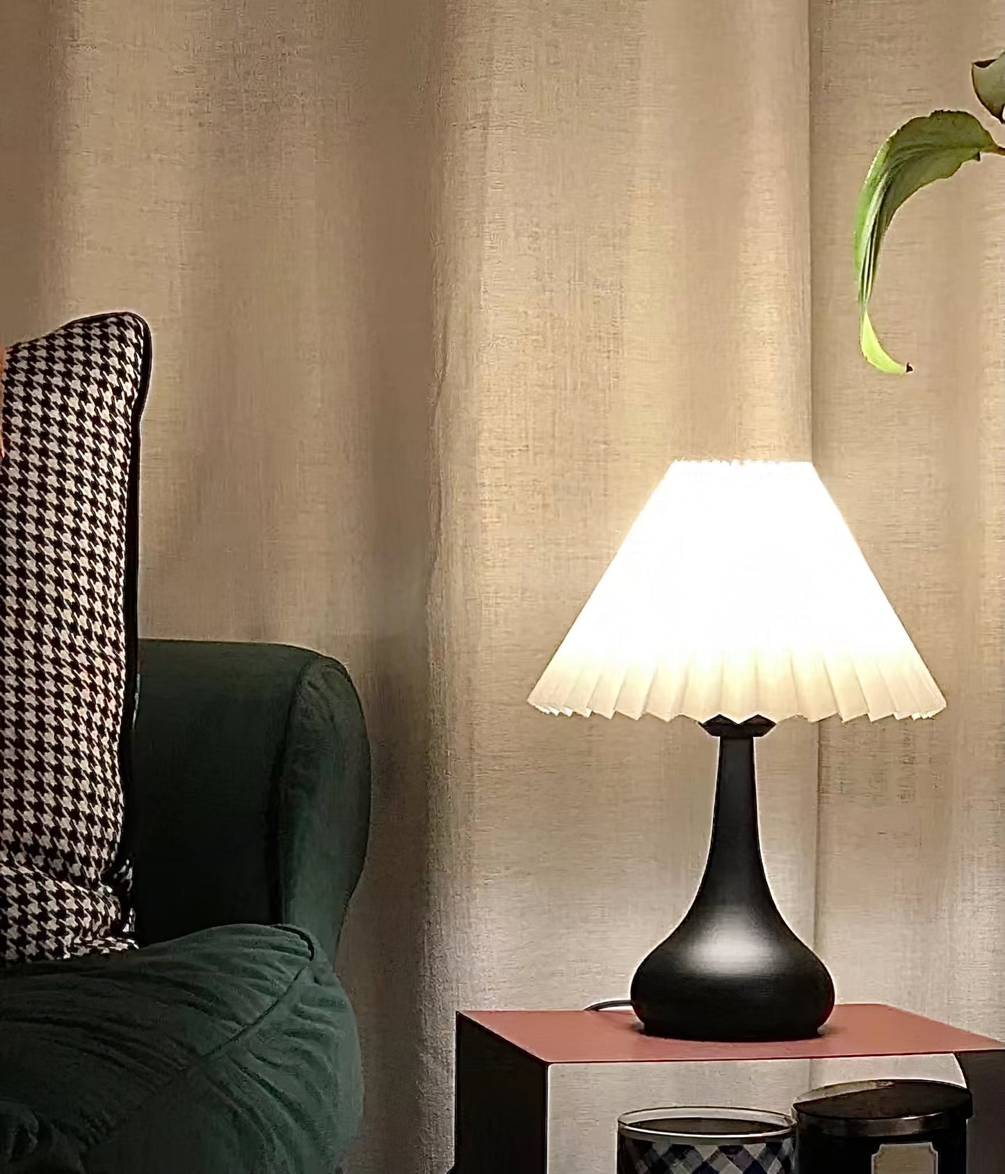 DrumGlow - Bordlampe med tidløst design og hyggeligt skær