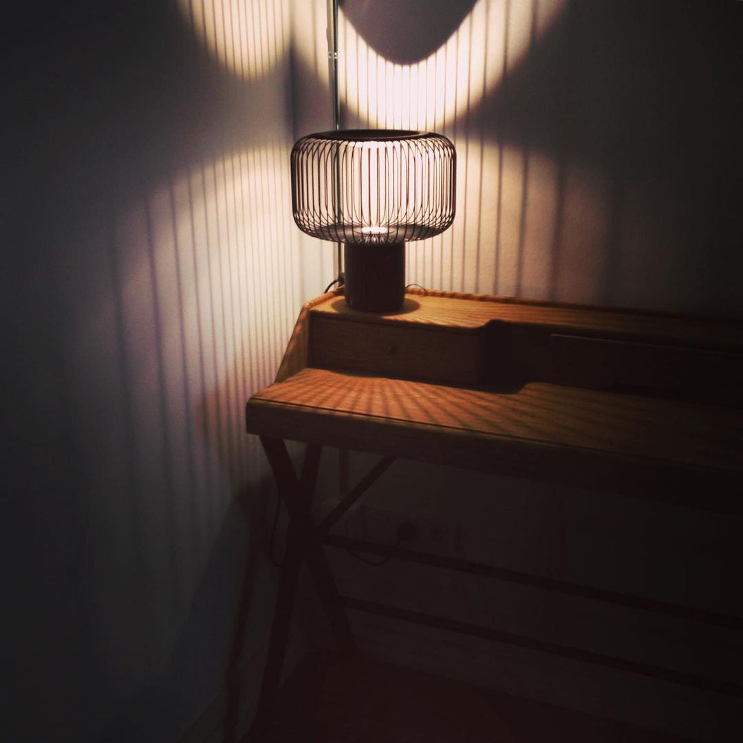 LuxeKeshi - Table Lamp with Modern Base and Subtle Lighting