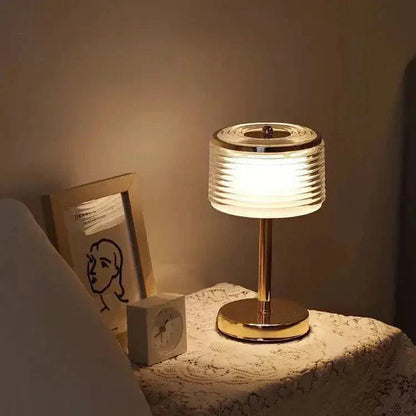 RingLight - Moderne bordlampe med slankt design