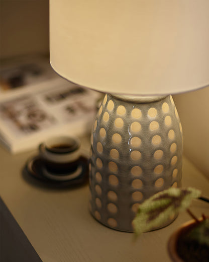 PatternLuxe – Farverig keramisk bordlampe med klassisk design